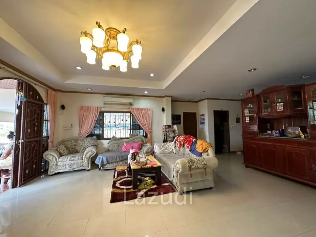 4 Bed 2 Bath 1720 SQ.M House in East Pattaya