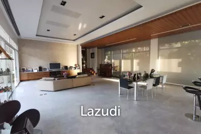 3 Bedroom 600 SQ.M House in Praditmanutham Road