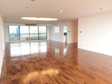 4 Bed 4 Bath 380 SQ.M Bangkapi Mansion