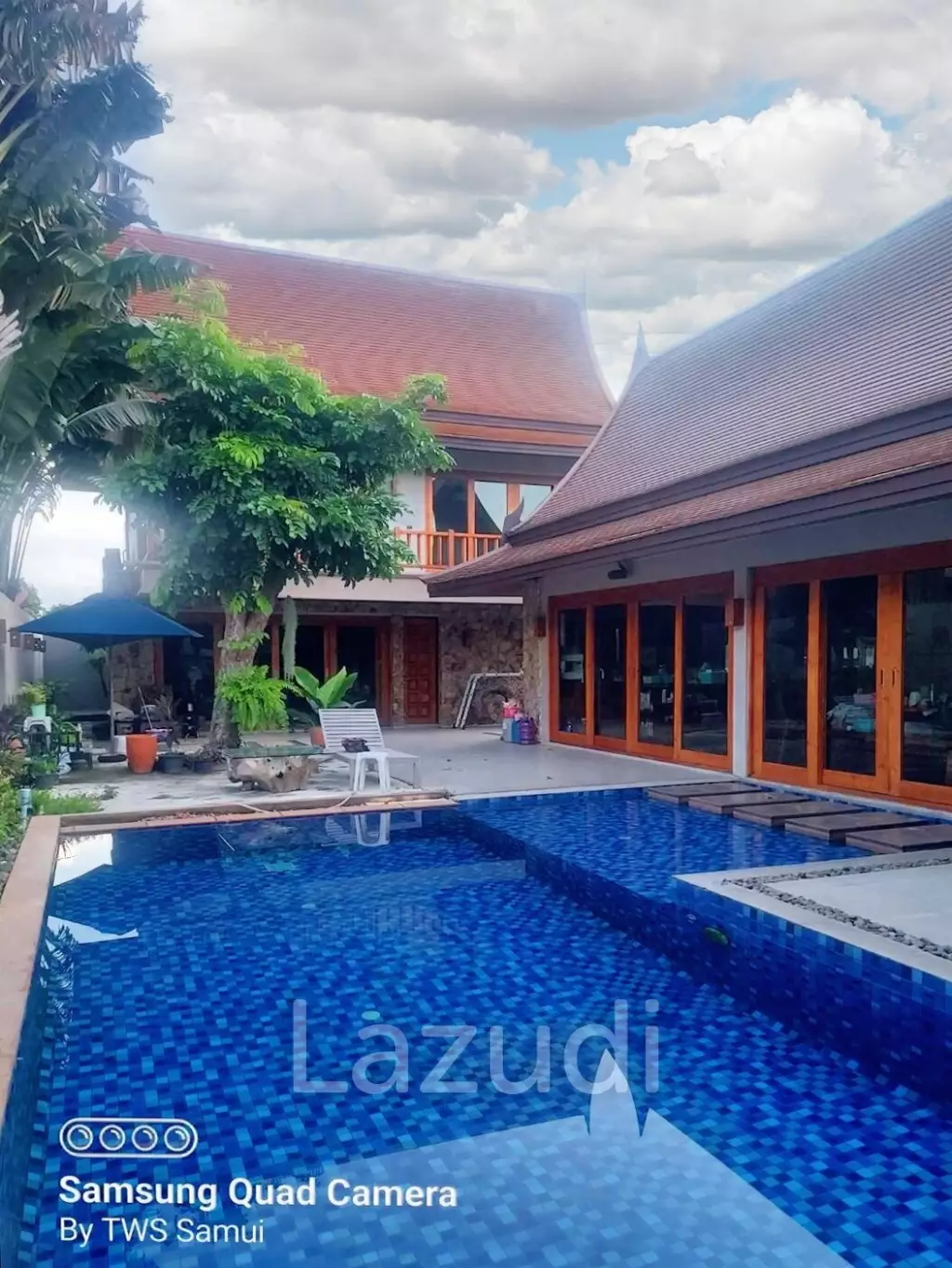 3 Bedroom 400 SQ.M Luxury Pool Villa in Bangrak