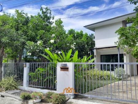 3 Bedroom 280 SQ.M Modern House in Bangrak