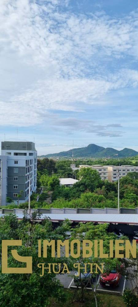 88 Condo: Vollständig möblierte Eigentumswohnung mit 1 Schlafzimmer und 1 Badezimmer mit Blick auf die Stadt
