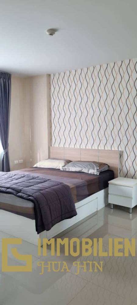 88 Condo: Vollständig möblierte Eigentumswohnung mit 1 Schlafzimmer und 1 Badezimmer mit Blick auf die Stadt