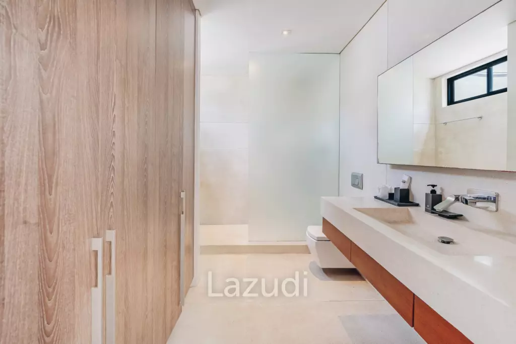 Beachfront Villa Situated on One of Samui's Most Pristine Beaches