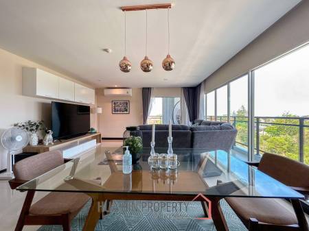 The 88 Condo : 3 BR Condo With Mountain View
