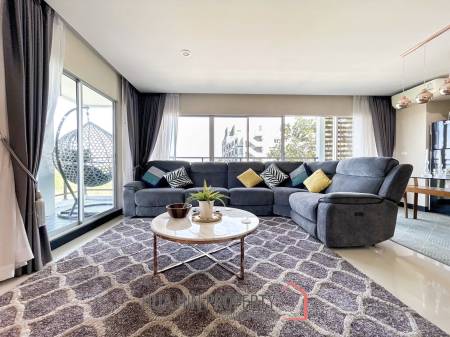 The 88 Condo : 3 BR Condo With Mountain View