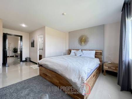 The 88 Condo : 3 BR Condo With Mountain View