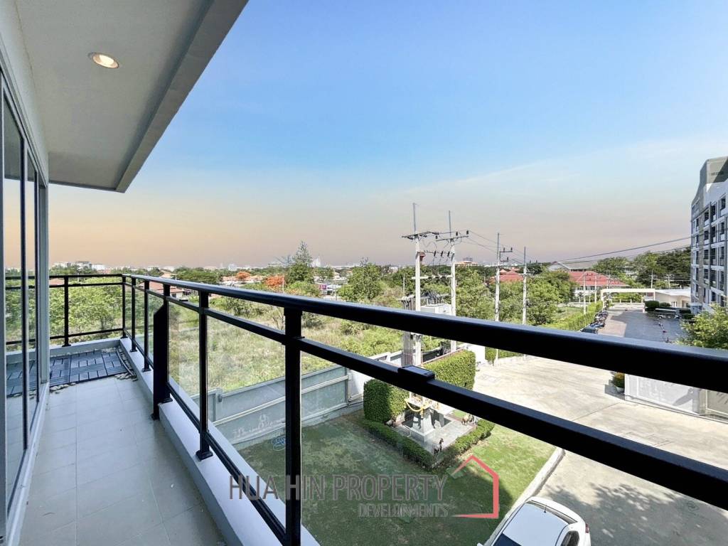 The 88 Condo : 3 BR Condo With Mountain View
