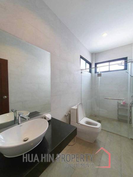 We By SIRIN : Modern 2 Bed Pool Villa Near Town