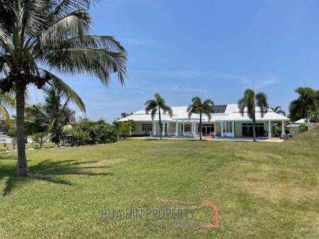 POOL VILLA PAK NAM PRAN : 4 bed on large land plot