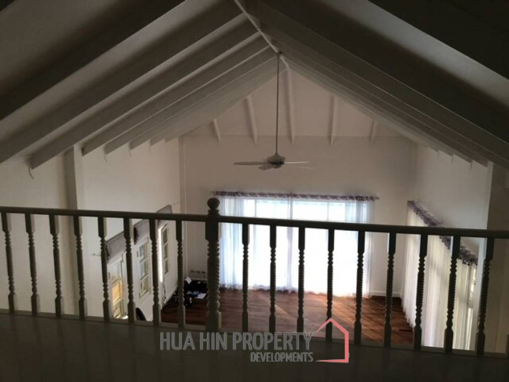 POOL VILLA PAK NAM PRAN : 4 bed on large land plot