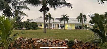 POOL VILLA PAK NAM PRAN : 4 bed on large land plot
