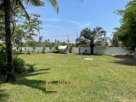 POOL VILLA PAK NAM PRAN : 4 bed on large land plot