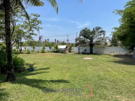 POOL VILLA PAK NAM PRAN : 4 bed on large land plot