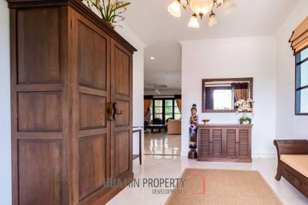 LAGUNA VILLAGE ON SOI 102  : 3 bed with great mountain and canal view