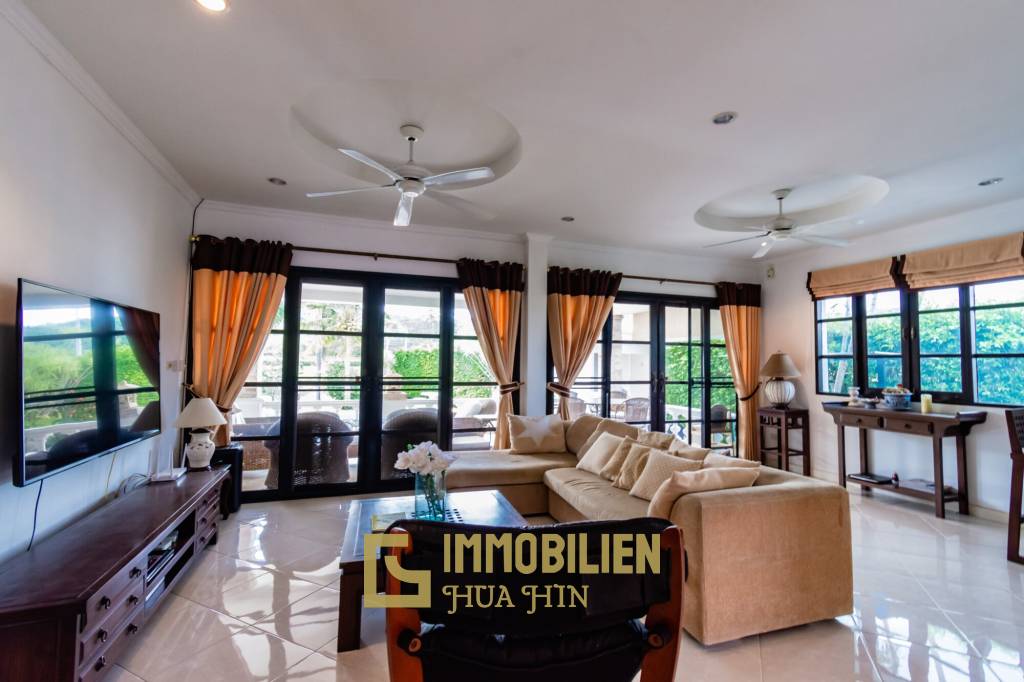 LAGUNA VILLAGE ON SOI 102  : 3 bed with great mountain and canal view