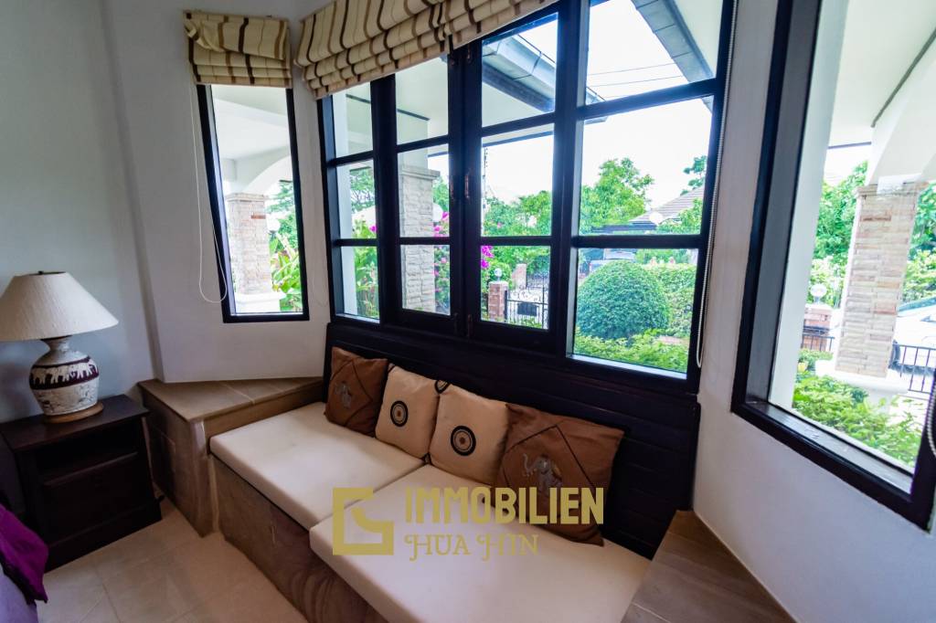 LAGUNA VILLAGE ON SOI 102  : 3 bed with great mountain and canal view