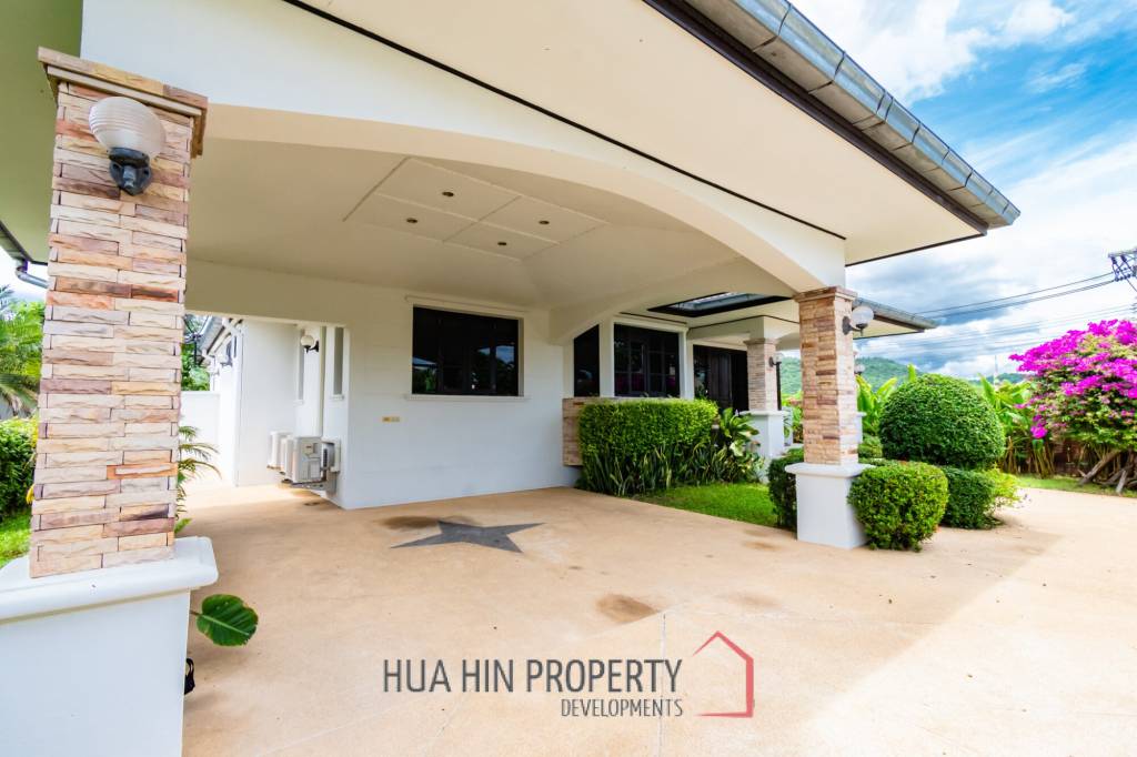 LAGUNA VILLAGE ON SOI 102  : 3 bed with great mountain and canal view