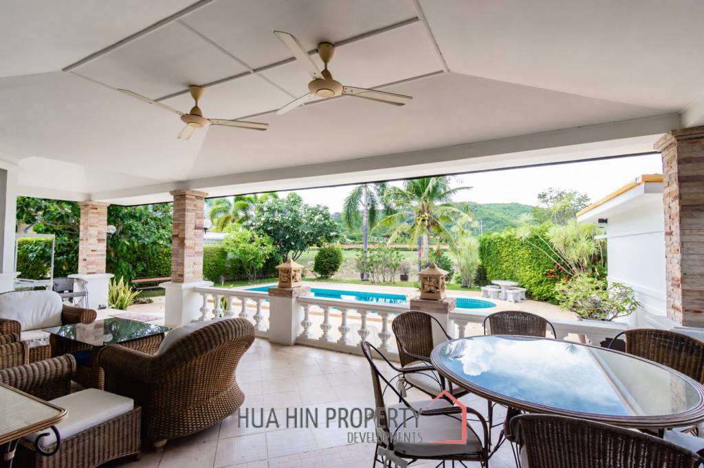 LAGUNA VILLAGE ON SOI 102  : 3 bed with great mountain and canal view