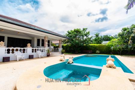 LAGUNA VILLAGE ON SOI 102  : 3 bed with great mountain and canal view