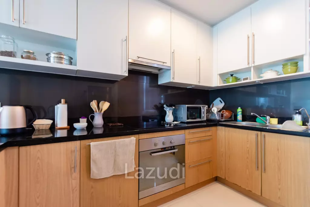 THE BREEZE : 3 Bed condo near the beach