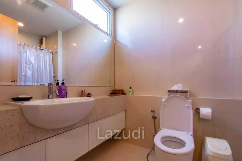 THE BREEZE : 3 Bed condo near the beach