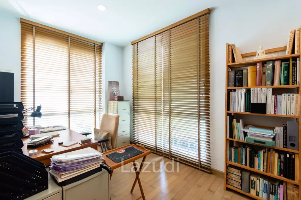 THE BREEZE : 3 Bed condo near the beach