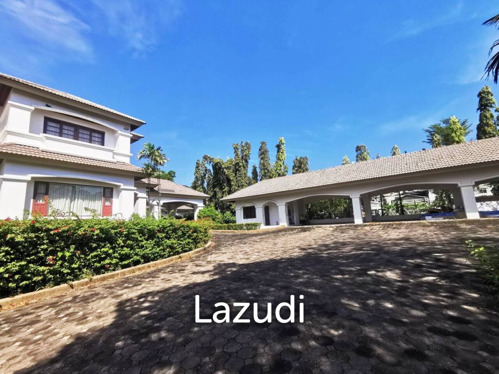 8 Bed Detached House 9 Bath 7,536 SQ.M in Prawet