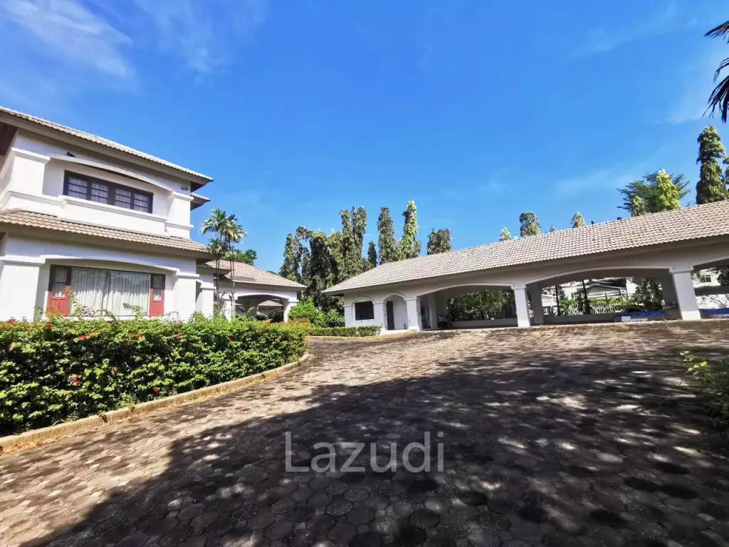 8 Bed Detached House 9 Bath 7,536 SQ.M in Prawet