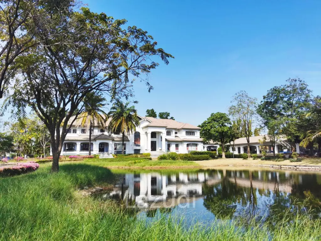 8 Bed Detached House 9 Bath 7,536 SQ.M in Prawet