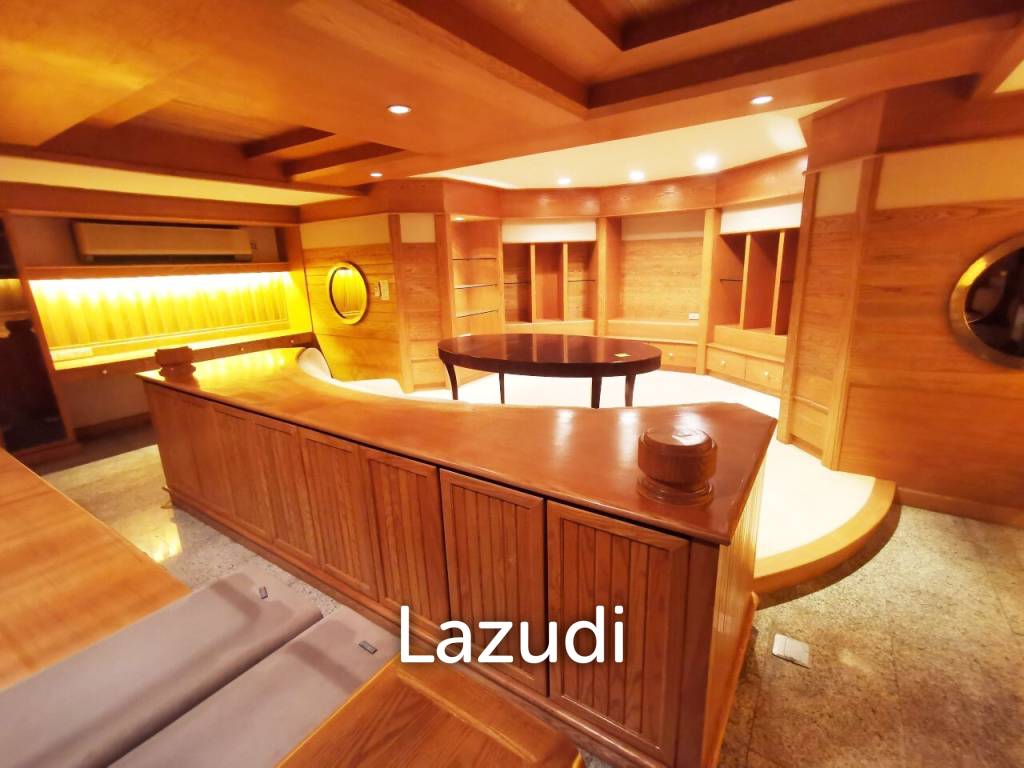 8 Bed Detached House 9 Bath 7,536 SQ.M in Prawet