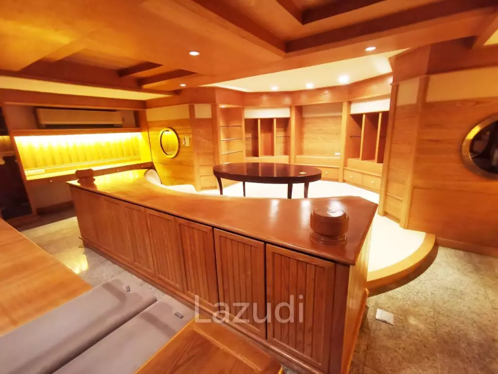 8 Bed Detached House 9 Bath 7,536 SQ.M in Prawet