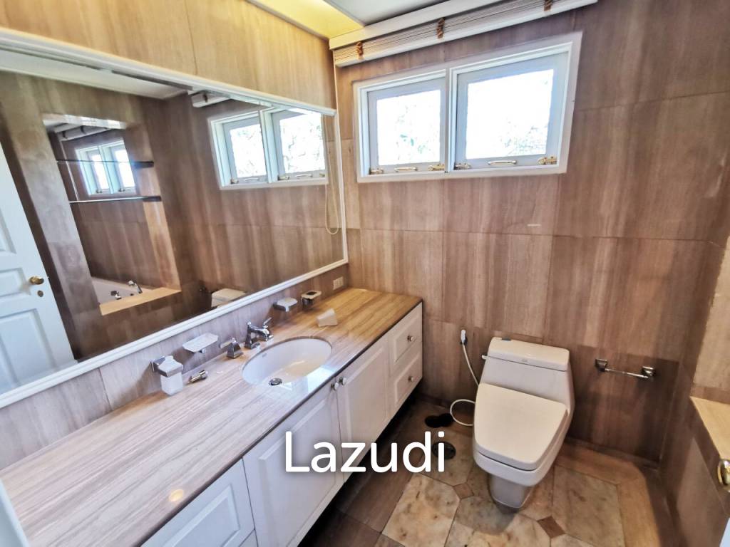 8 Bed Detached House 9 Bath 7,536 SQ.M in Prawet