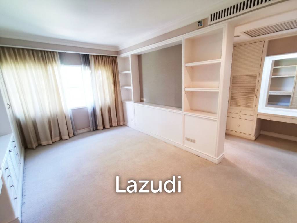 8 Bed Detached House 9 Bath 7,536 SQ.M in Prawet