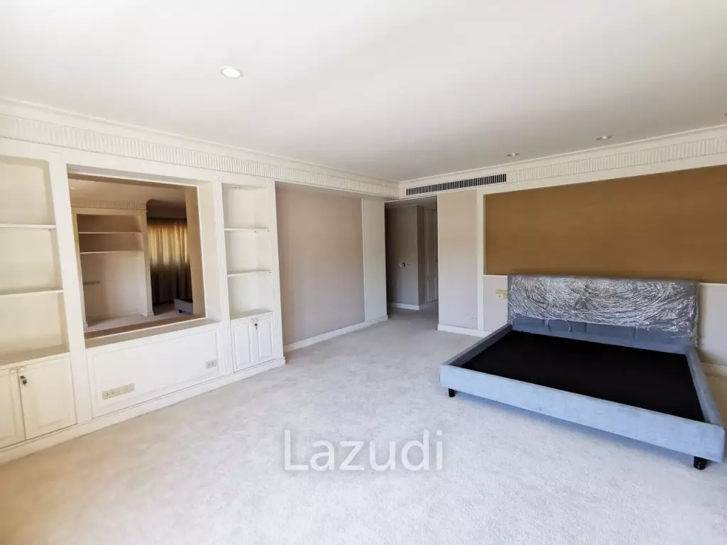 8 Bed Detached House 9 Bath 7,536 SQ.M in Prawet