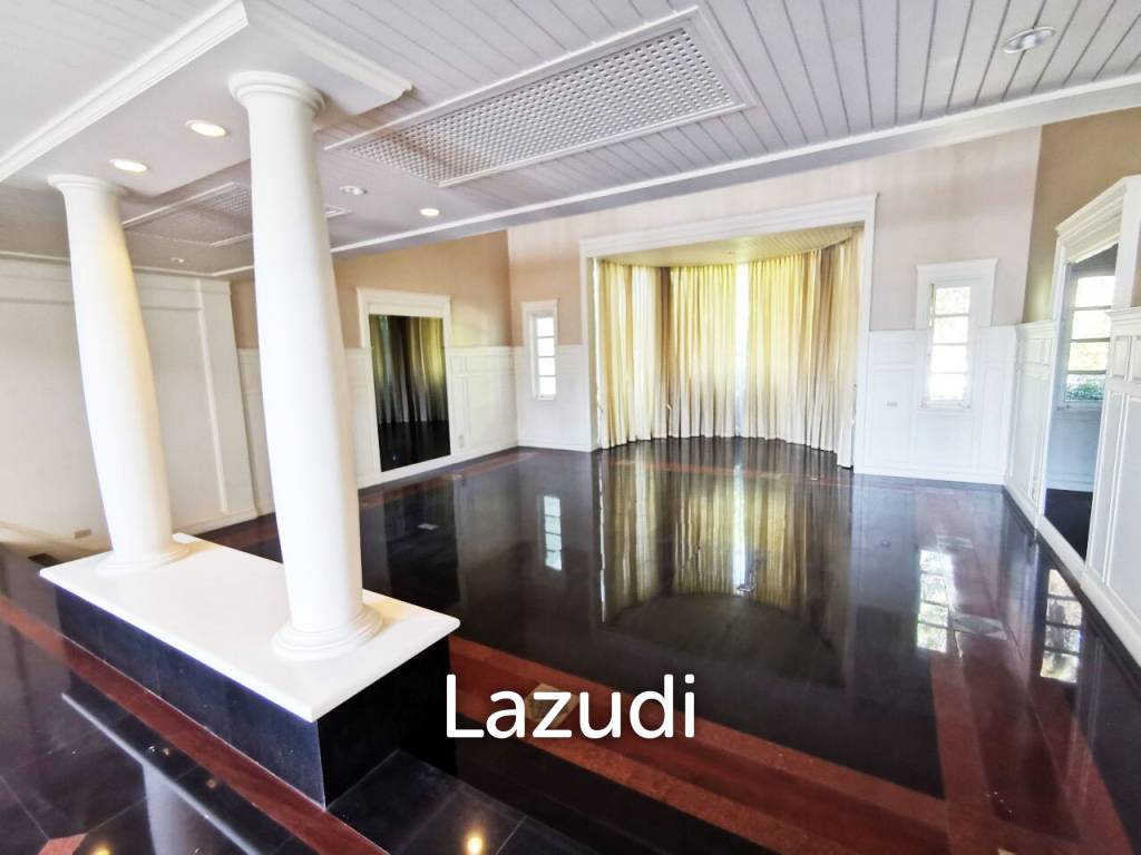 8 Bed Detached House 9 Bath 7,536 SQ.M in Prawet