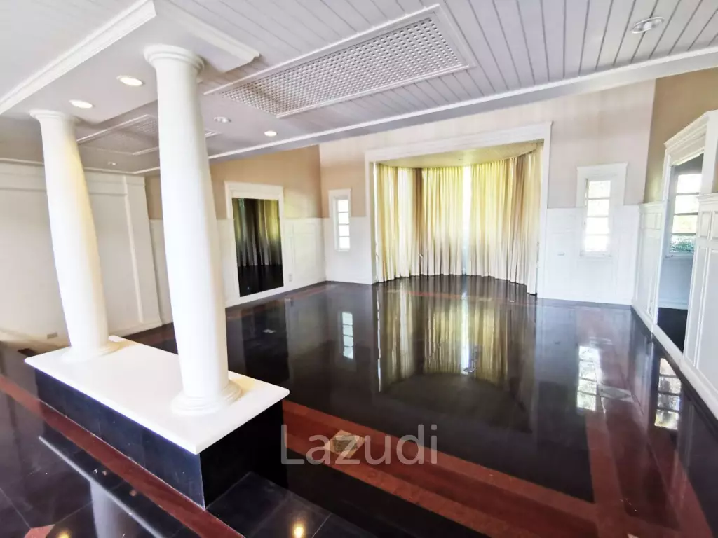 8 Bed Detached House 9 Bath 7,536 SQ.M in Prawet