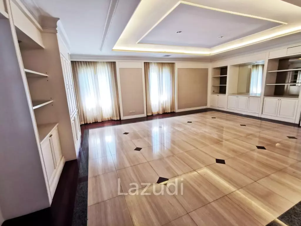 8 Bed Detached House 9 Bath 7,536 SQ.M in Prawet