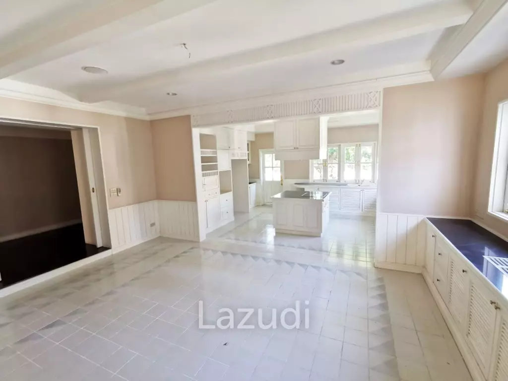 8 Bed Detached House 9 Bath 7,536 SQ.M in Prawet