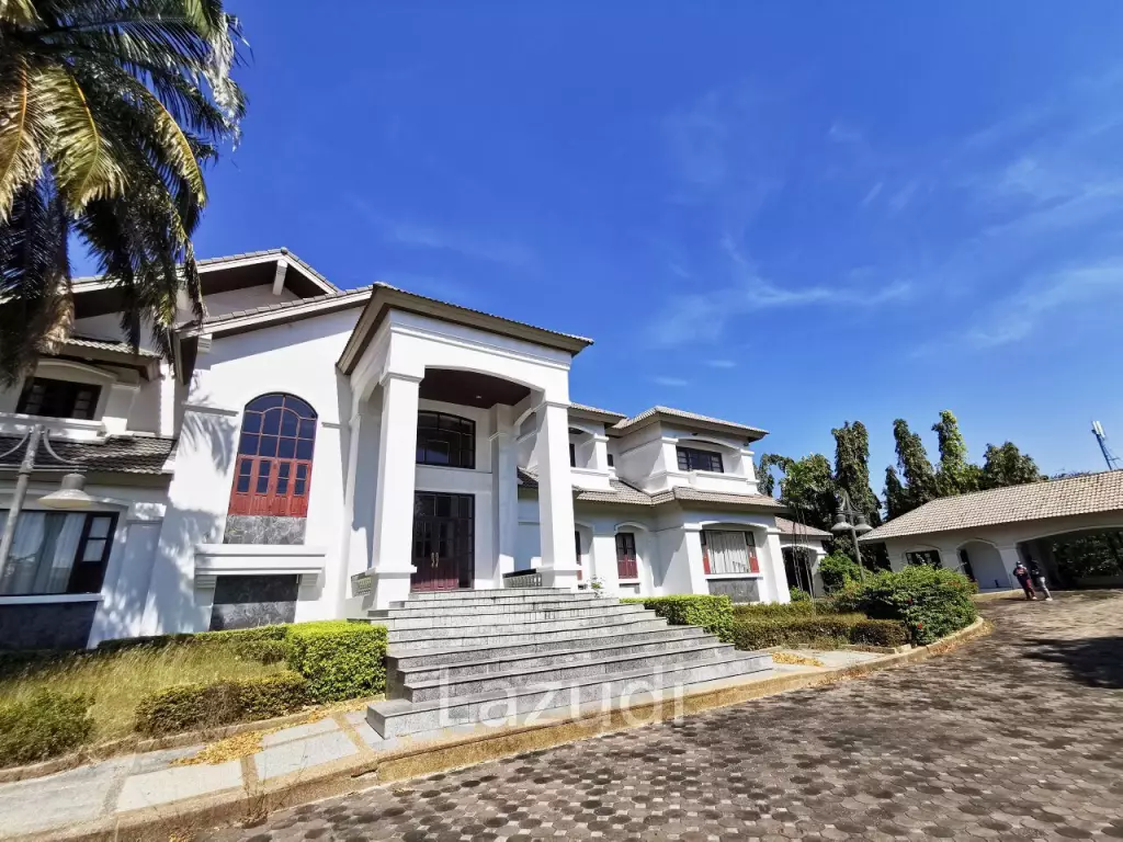 8 Bed Detached House 9 Bath 7,536 SQ.M in Prawet