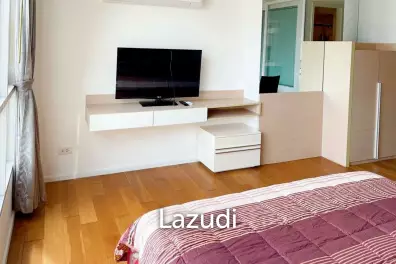 Studio 1 Bath 28 SQ.M 15 Sukhumvit Residences