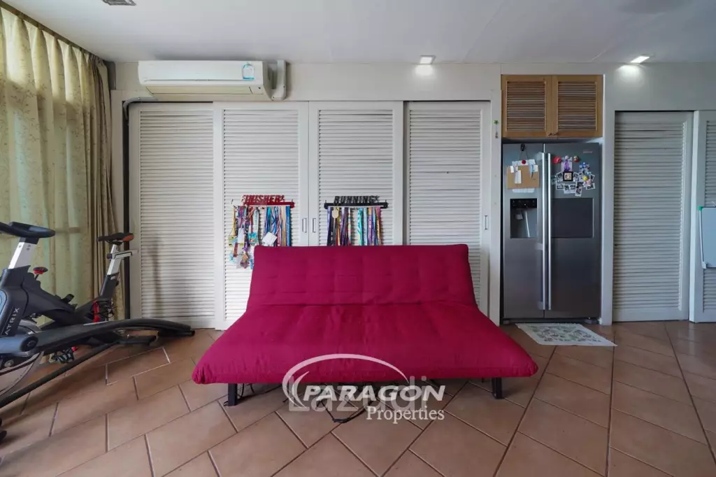 Three Bedrooms Condo For Sale In Bay View Resort