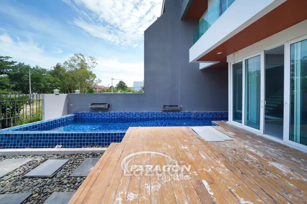Nautical 9 Project 483 SQ.W In Banglamung