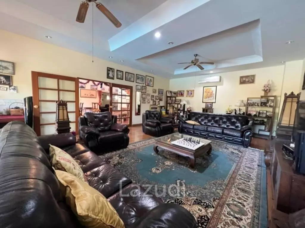 4 Bedroom 4 Bathroom Villa in Nakluea