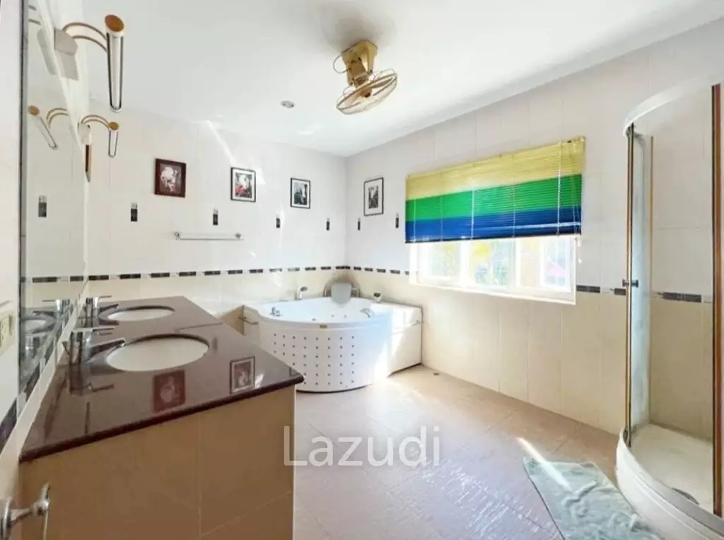 4 Bedroom 4 Bathroom Villa in Nakluea