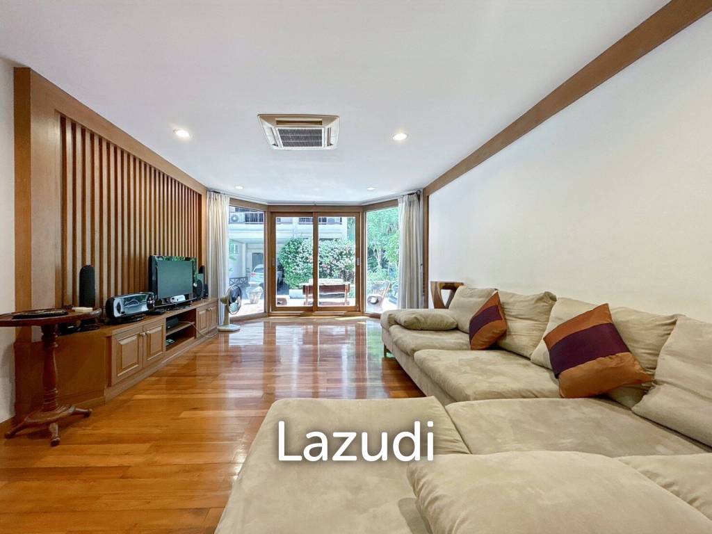 3 Storey 5 Bedroom Townhouse : Baan Suksamraan