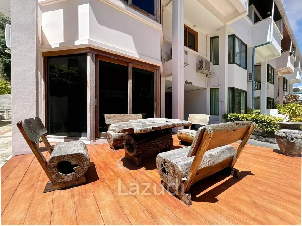 3 Storey 5 Bedroom Townhouse : Baan Suksamraan