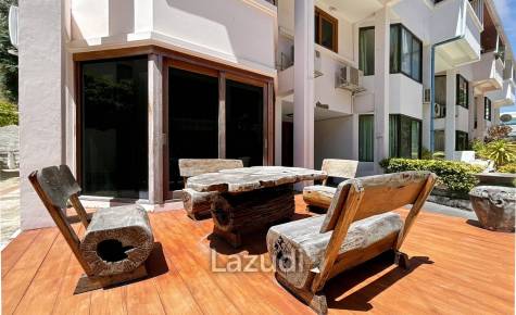3 Storey 5 Bedroom Townhouse : Baan Suksamraan