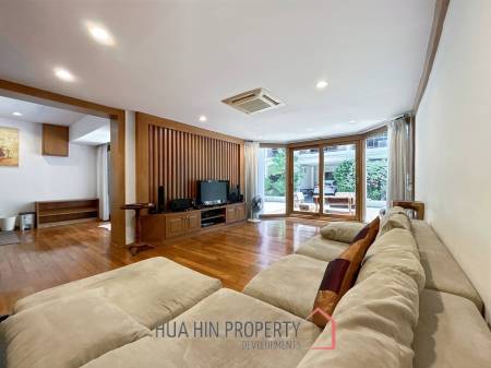 3 Storey 5 Bedroom Townhouse : Baan Suksamraan