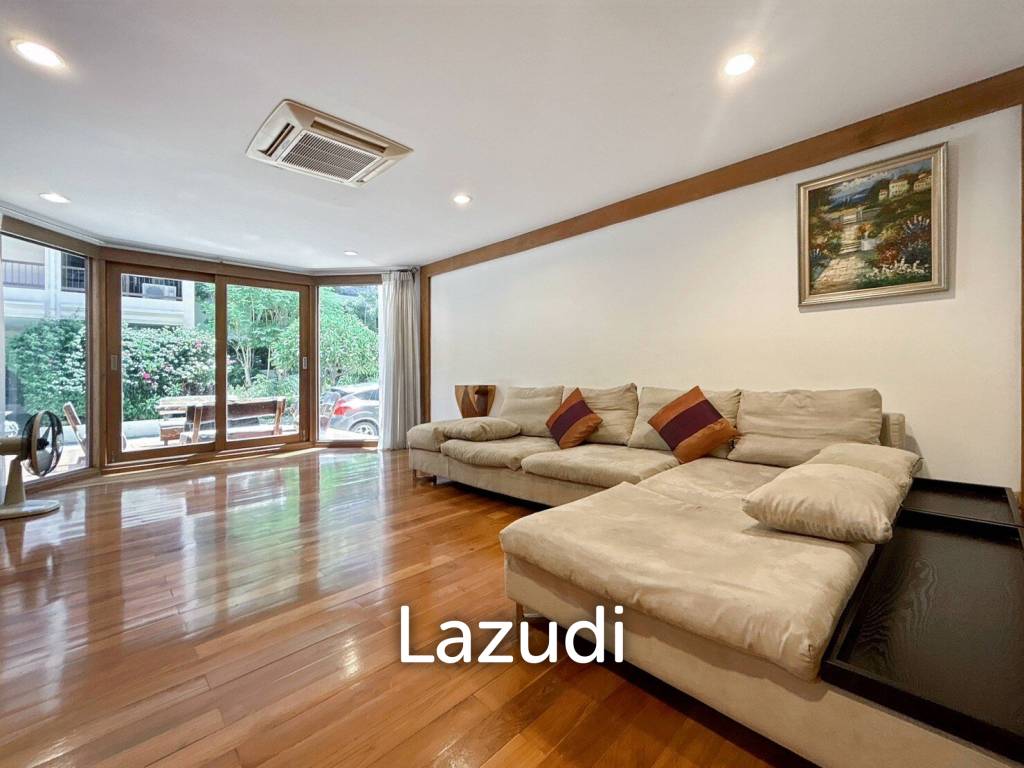 3 Storey 5 Bedroom Townhouse : Baan Suksamraan
